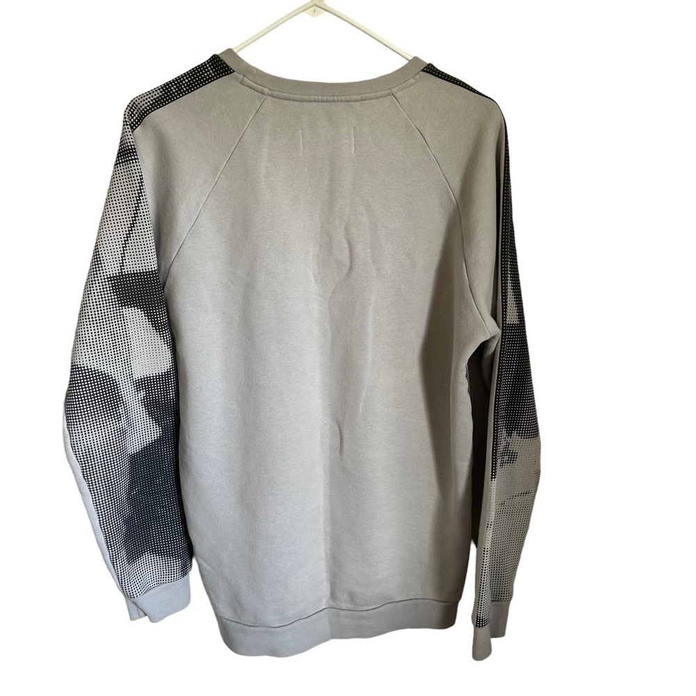 Graphic Print Sweatshirt - Picture 5 of 6